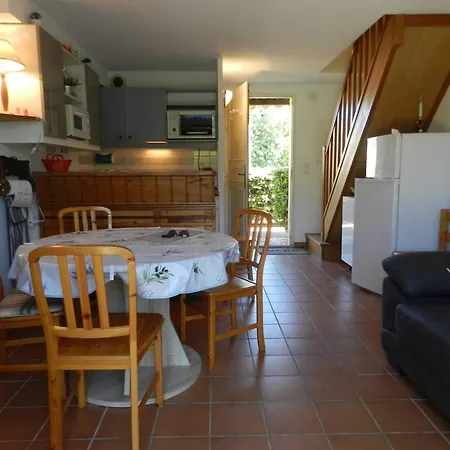 Duplex Climatise 2 Avec Piscine Et Parking - - Fr-1-251-905 *